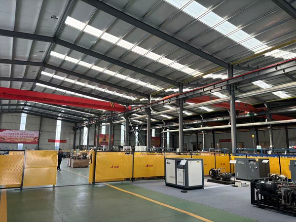 无油空压机车间